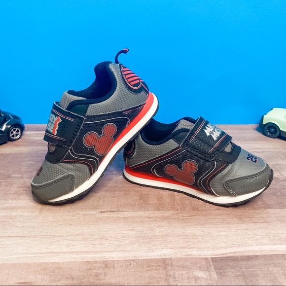 Mickey Mouse 🐭 Light-Up Sneakers - Picture 1 of 12